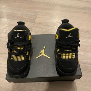 AIR JORDAN 4 “THUNDER" DH6927-017